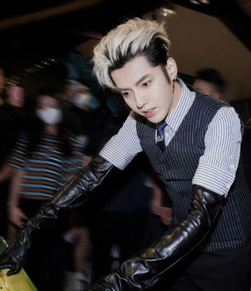 吴亦凡吃瓜爆料