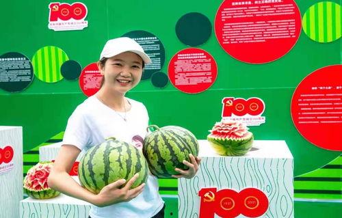 成都吃瓜爆料博主,本地美食圈那些不为人知的幕后故事