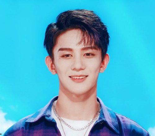 吃瓜爆料赵品霖,吃瓜爆料背后的真相与争议