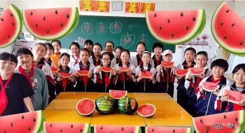 吃瓜爆料免费进学校