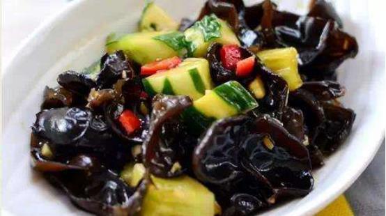 黑瓜吃料网的特点